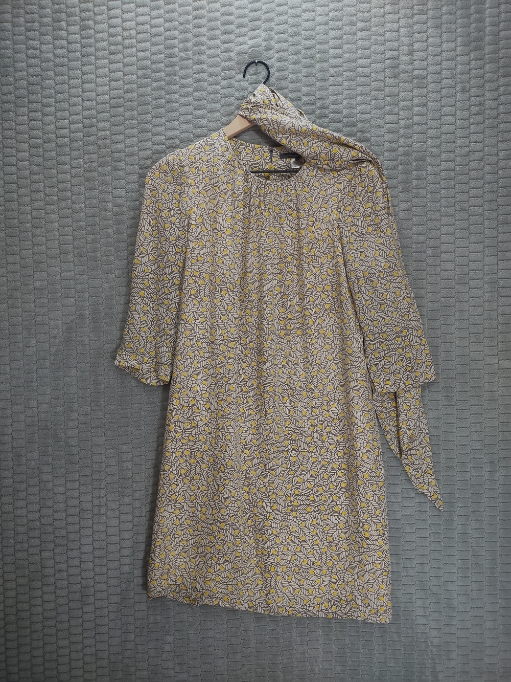 Pippa 100% Silk Cream Mod Shift Dress-Yellow Heart Graphic Pattern-Sz 2/S